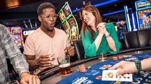 Pilihan permainan Dragon Tiger dan Roulette